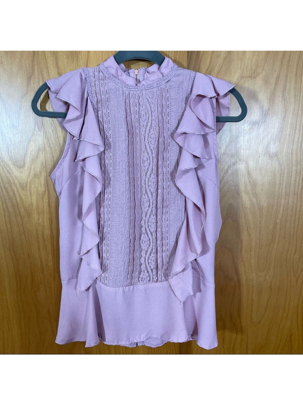 Self Esteem, Sleeveless Flowy Blouse.  Size Large.  Pretty Pale Pink